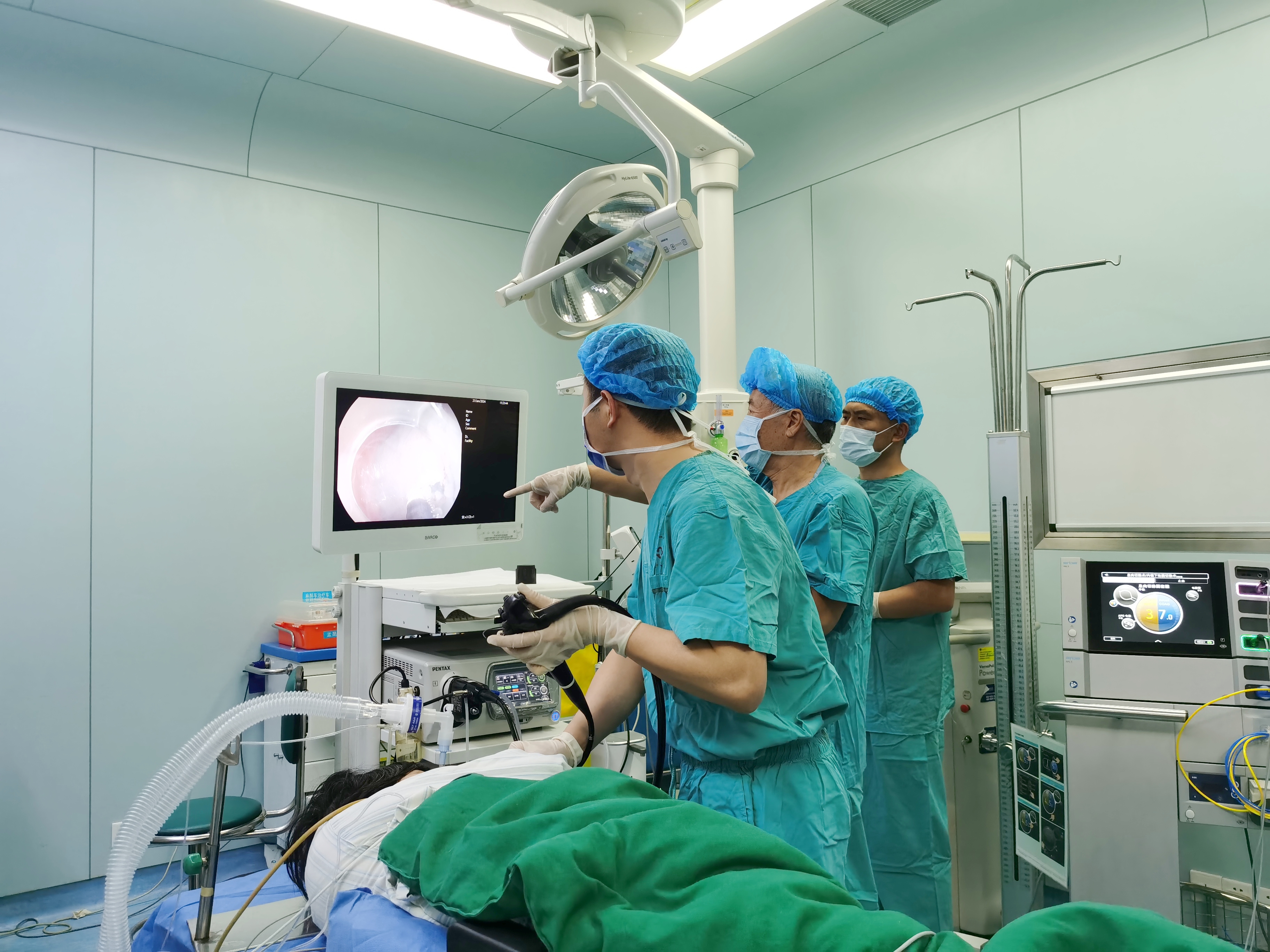 “镜”无止境——胃肠外科成功完成一例消化道内镜下黏膜剥离术（ESD）
